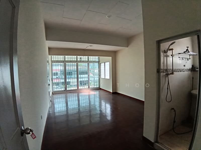 Semi-Detached House for Sale in Ipoh (Perak) - Vincent Thoo - Master bedroom - PropertyGuru.com.my