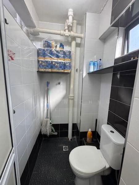 Apartment for Sale at Taman Selatan - Alison Chng - Bathroom - PropertyGuru.com.my