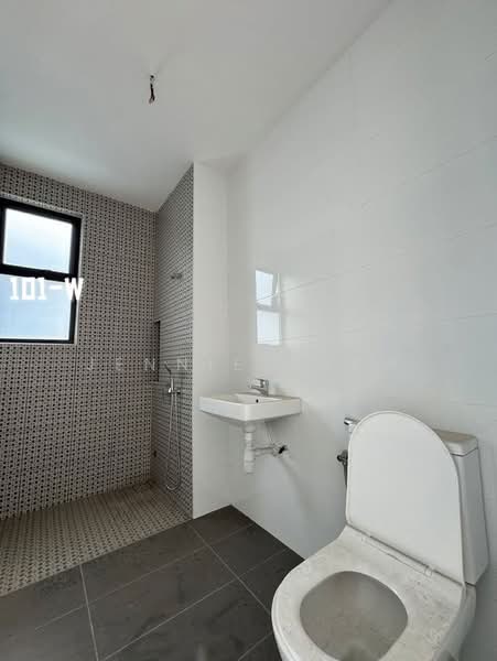 Semi-Detached House for Sale in Setia Alam (Selangor) - Jennie Chew - Bathroom - PropertyGuru.com.my