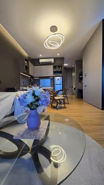 Servis Apartment untuk Dijual di City of Dreams - Lilly . - Living Room - PropertyGuru.com.my