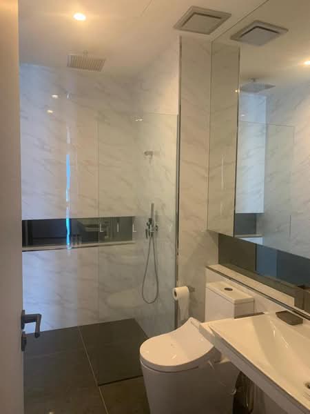 Servis Apartment untuk Dijual di City of Dreams - Lilly . - Bathroom - PropertyGuru.com.my