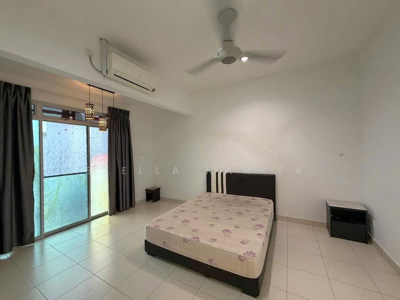 Rumah Teres 2 Tingkat untuk Disewa di Iskandar Puteri (Nusajaya) (Johor) - Stella Narita - Bedroom - PropertyGuru.com.my
