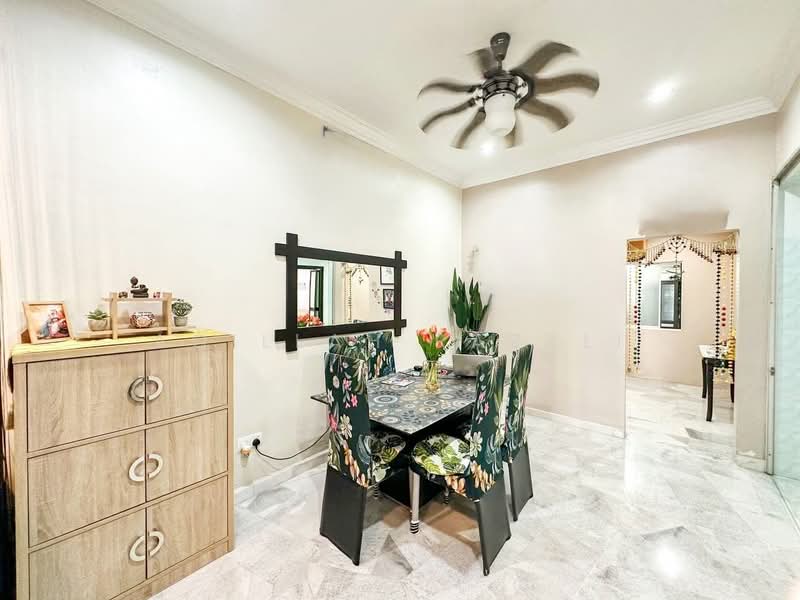 Rumah Teres 1 Tingkat untuk Dijual di Kajang (Selangor) - Aqillah Razali - Dining Room - PropertyGuru.com.my