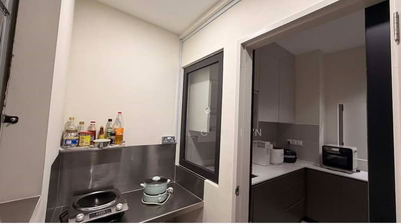 Kediaman Servis untuk Dijual di M Oscar - Amy Chin - Kitchen - PropertyGuru.com.my