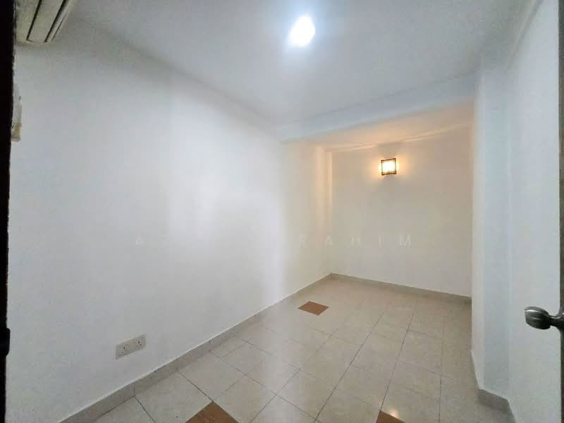 Pangsapuri untuk Dijual di Regal Regina Court - Azli Ibrahim - Interior - PropertyGuru.com.my
