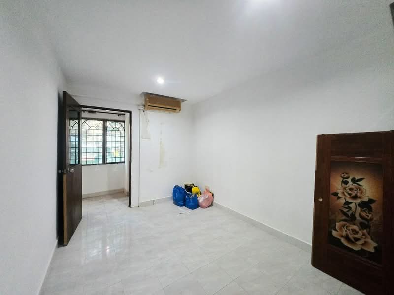 Pangsapuri untuk Dijual di Regal Regina Court - Azli Ibrahim - Interior - PropertyGuru.com.my