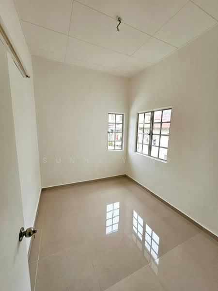 Terraced House for Sale in Bandar Kinrara Seksyen 5 (Bandar Kinrara) - SUNNY YONG - Interior - PropertyGuru.com.my