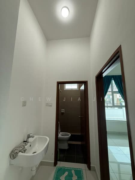 Rumah Berkembar untuk Disewa di Taman Mount Austin (Tebrau) - Chew Jia Jia - Bathroom - PropertyGuru.com.my