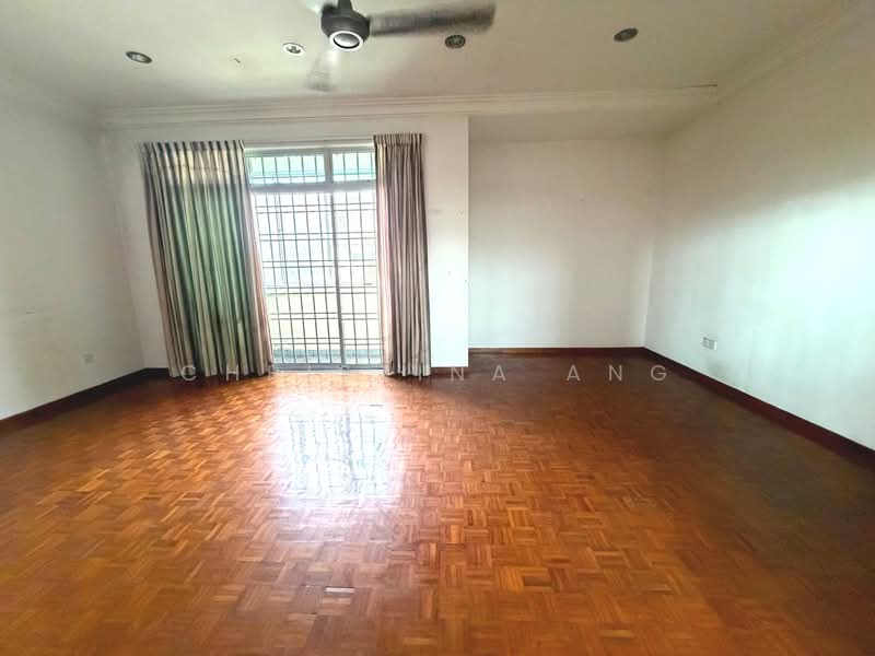 Rumah Teres 1.5-Tingkat untuk Dijual di Taman Gaya (Ulu Tiram) - Christina Ang - Living Room - PropertyGuru.com.my