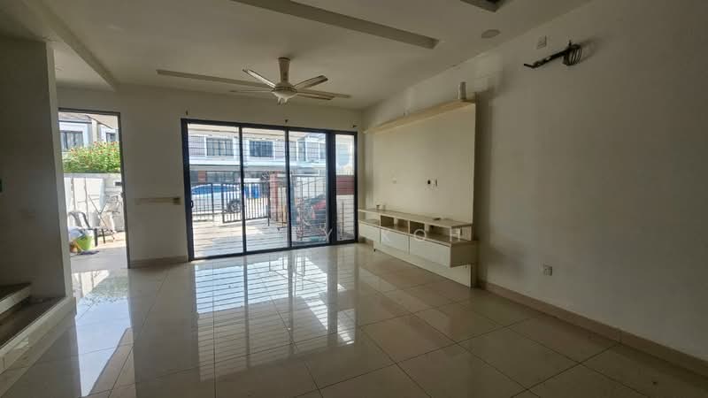 Terraced House for Rent in Elmina (Shah Alam) - Joey Koh - Living Room - PropertyGuru.com.my