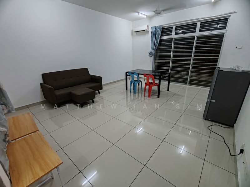 Rumah Bandar untuk Disewa di Bandar Saujana Putra (Tanjong Duabelas) - Matthew Ian Sim - Living Room - PropertyGuru.com.my