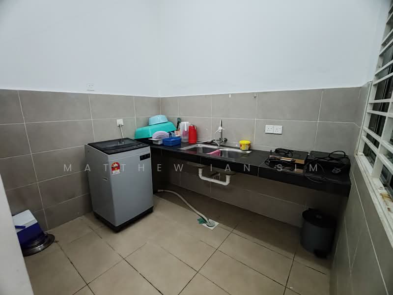 Rumah Bandar untuk Disewa di Bandar Saujana Putra (Tanjong Duabelas) - Matthew Ian Sim - Kitchen - PropertyGuru.com.my