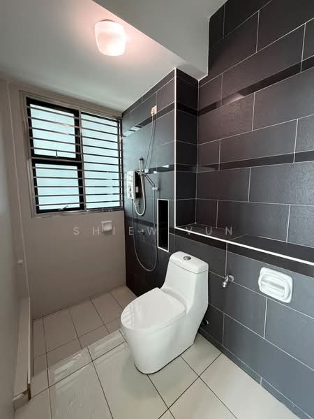 Service Residence for Sale at The Sky Executive Suites - Shiew Vun - Bathroom - PropertyGuru.com.my