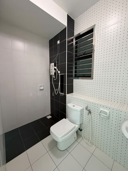 Service Residence for Sale at The Sky Executive Suites - Shiew Vun - Bathroom - PropertyGuru.com.my