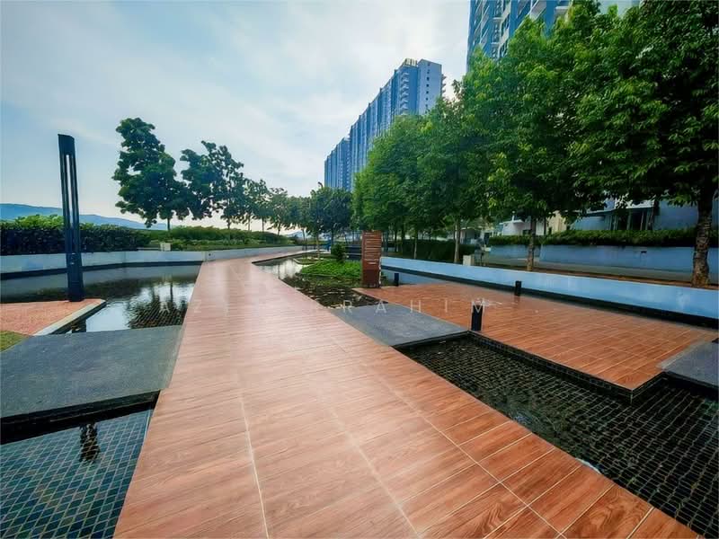 Kediaman Servis untuk Disewa di Cerrado Residence @ Southville City - Azizirrahim . - Exterior - PropertyGuru.com.my