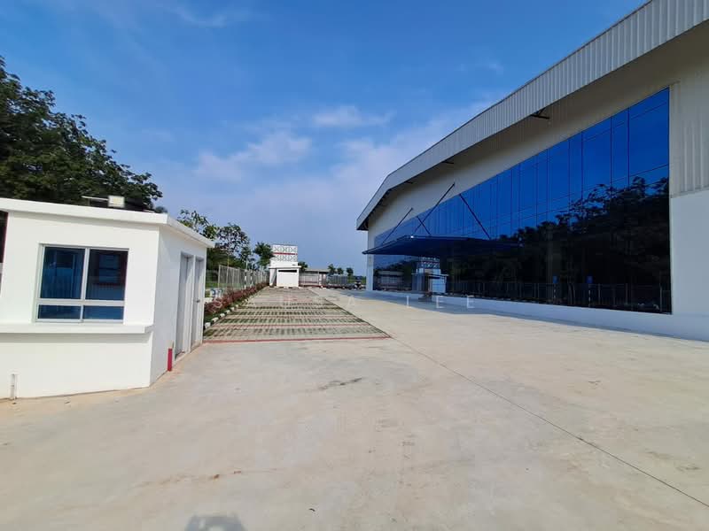 Kilang Terpisah untuk Dijual di Kawasan Perindustrian Lukut (Kota Tinggi) - Sausa Lee - Exterior - PropertyGuru.com.my