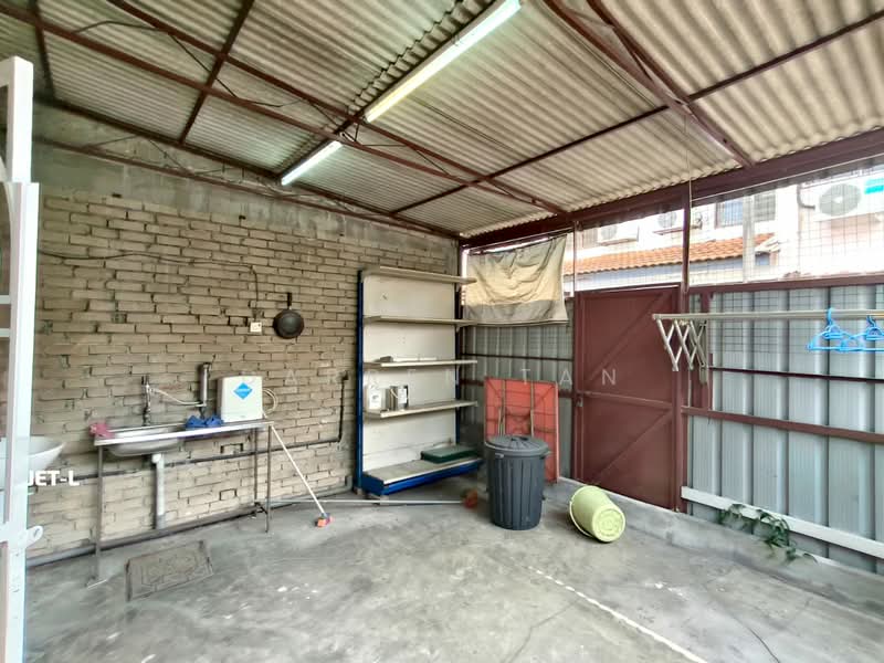 2-storey Terraced House for Sale in Klang (Selangor) - Darren Tan - Exterior - PropertyGuru.com.my