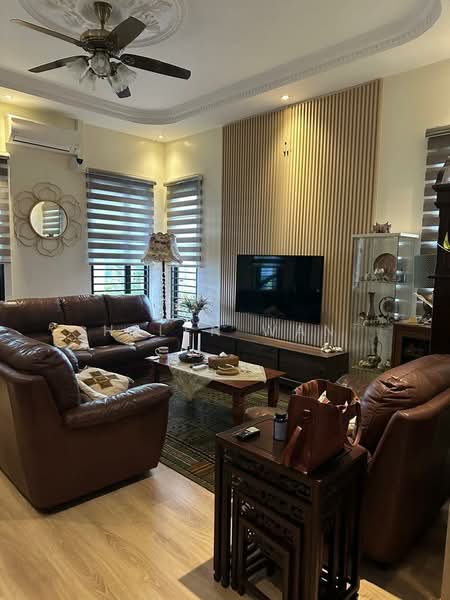 Rumah Berkembar untuk Dijual di Antara Gapi (Ulu Yam) - Helen Wan - Living Room - PropertyGuru.com.my
