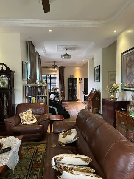 Rumah Berkembar untuk Dijual di Antara Gapi (Ulu Yam) - Helen Wan - Living Room - PropertyGuru.com.my
