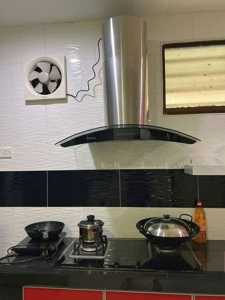 2-storey Terraced House for Rent in Ipoh (Perak) - Stephen Siew - Kitchen - PropertyGuru.com.my