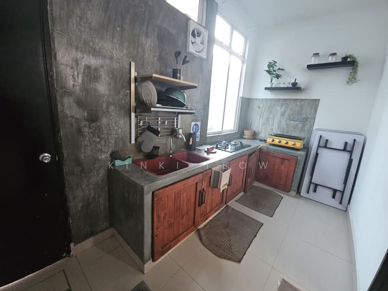 3-storey Terraced House for Sale in Nusa Sentral (Iskandar Puteri (Nusajaya)) - Kinki Teow - Kitchen - PropertyGuru.com.my