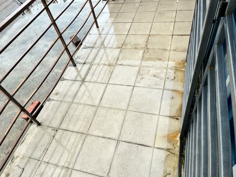 2.5-storey Terraced House for Sale in Taman Scientex Pasir Gudang (Pasir Gudang) - Melinda Ee - Balcony - PropertyGuru.com.my