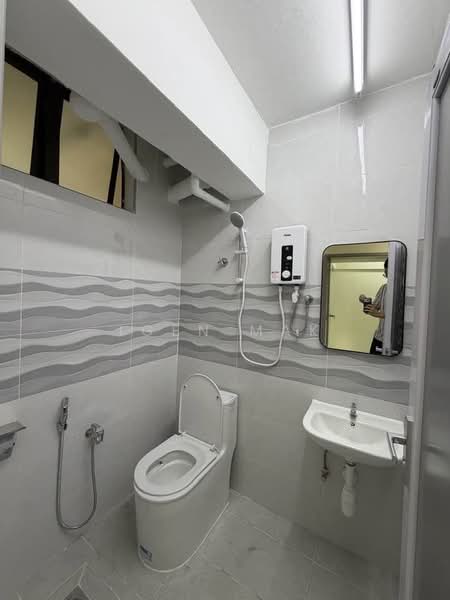 Apartment for Rent at Chin Woo Court - Igen Mak - Bathroom - PropertyGuru.com.my