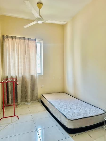 Pangsapuri untuk Disewa di Danau Seri - Erin Yusof - Bedroom - PropertyGuru.com.my