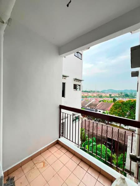 Condominium for Sale at Selesa Puteri Condominium - John Sia - Balcony - PropertyGuru.com.my