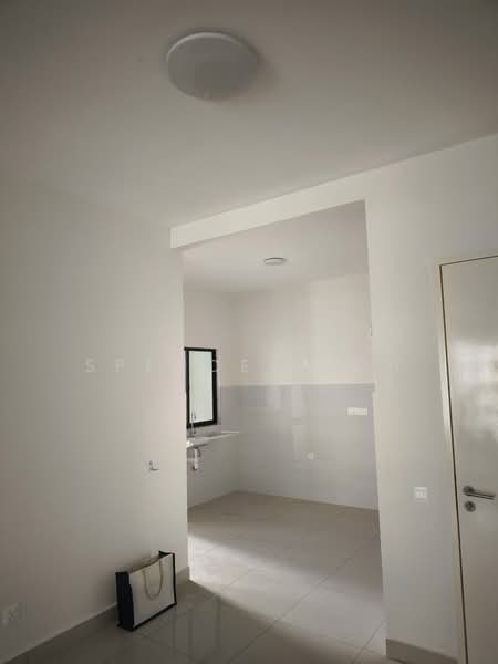 Kondominium untuk Disewa di Brezza Hill - Spencer Toh - Interior - PropertyGuru.com.my