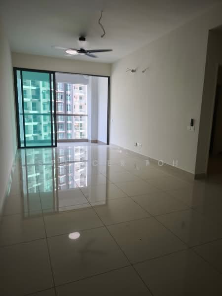 Kondominium untuk Disewa di Brezza Hill - Spencer Toh - Living Room - PropertyGuru.com.my