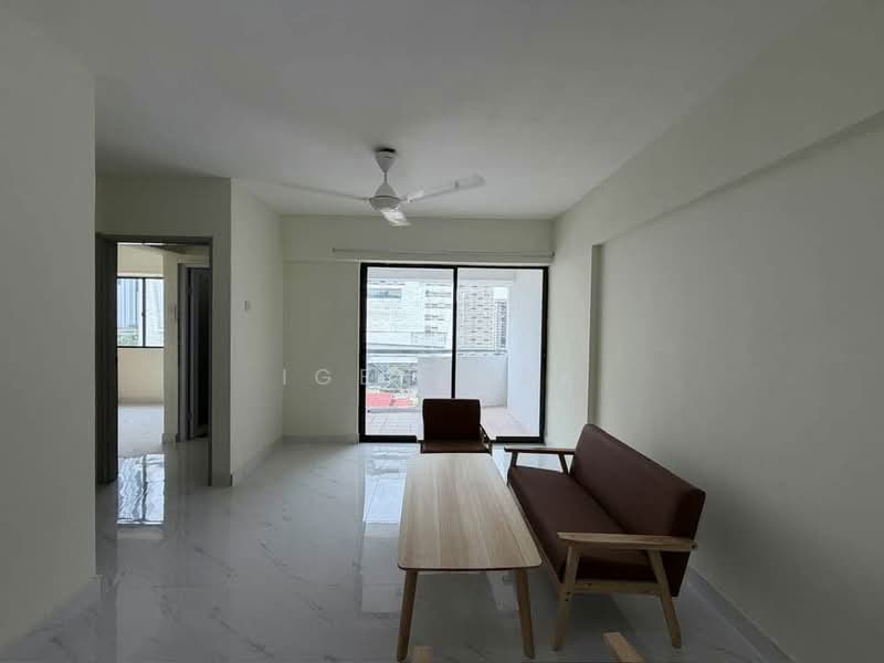 Pangsapuri untuk Disewa di Chin Woo Court - Igen Mak - Living Room - PropertyGuru.com.my
