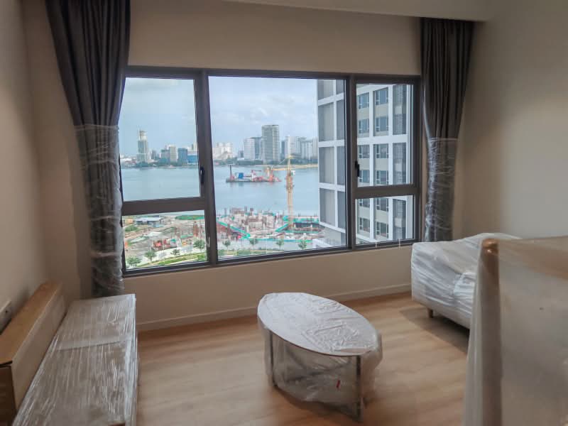 Service Residence for Sale at The Meg Serviced Residence - Tan Jing Yi - Living Room - PropertyGuru.com.my