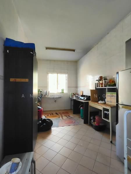 Pangsapuri untuk Disewa di Melawis Apartment - Anson Hiong - Kitchen - PropertyGuru.com.my
