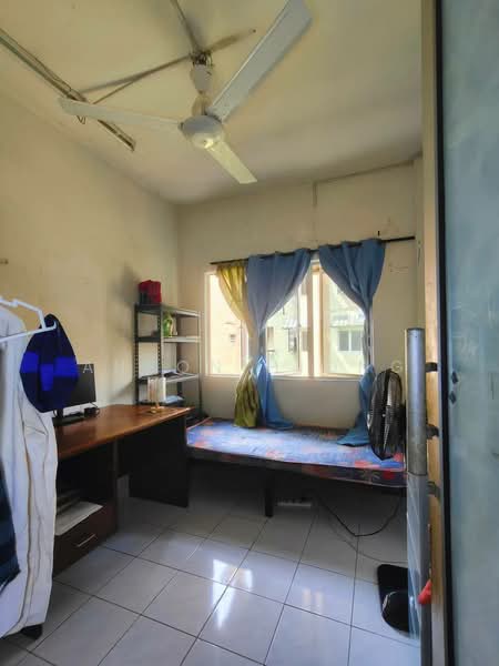 Pangsapuri untuk Disewa di Melawis Apartment - Anson Hiong - Bedroom - PropertyGuru.com.my
