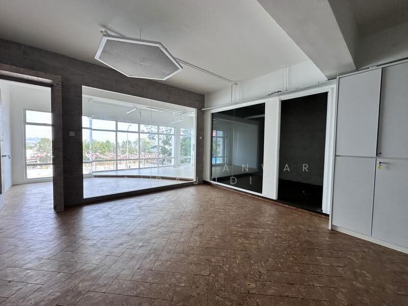 Shop / Office for Rent in Seksyen 7 (Shah Alam) - Khairil Anwar Sirajudin - Interior - PropertyGuru.com.my
