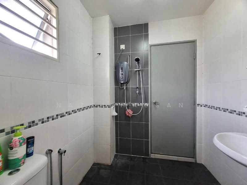 Rumah Teres untuk Dijual di Aman Putri (Sungai Buloh) - Nazri Hassan - PropertyGuru.com.my