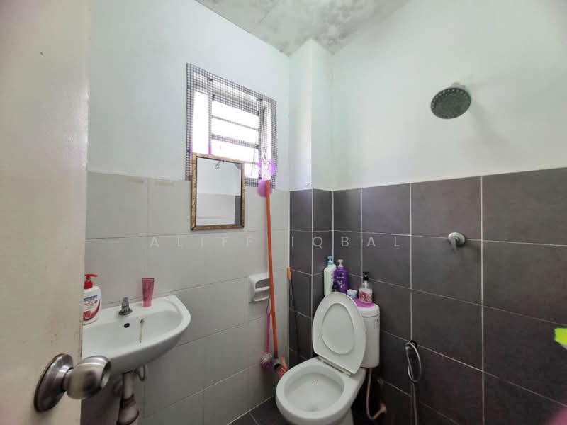 Rumah Berkembar untuk Dijual di Shah Alam (Selangor) - Aliff Iqbal - PropertyGuru.com.my
