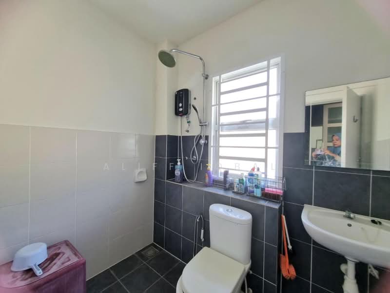 Rumah Berkembar untuk Dijual di Shah Alam (Selangor) - Aliff Iqbal - PropertyGuru.com.my