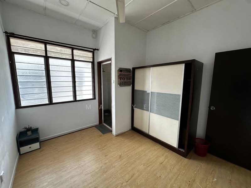 1.5-storey Terraced House for Rent in Taman Perling (Perling) - Max Yee - Bedroom - PropertyGuru.com.my