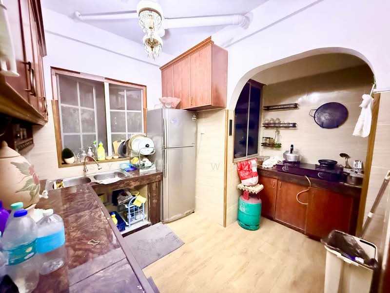 Apartment for Sale at Intana Ria - Syazue Wanie - Kitchen - PropertyGuru.com.my