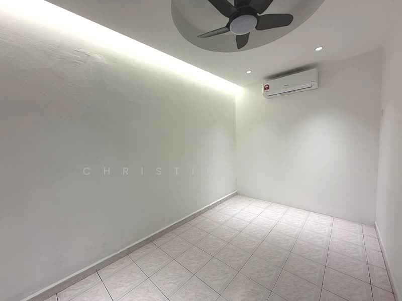 2-storey Terraced House for Sale in Bandar Baru Permas Jaya (Permas Jaya) - Christina Ang - Interior - PropertyGuru.com.my