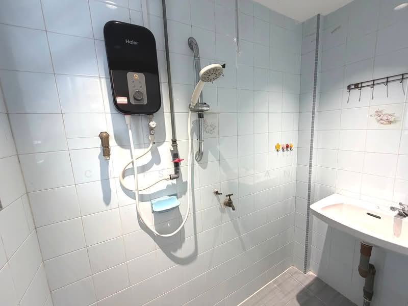 2-storey Terraced House for Sale in Bandar Baru Permas Jaya (Permas Jaya) - Christina Ang - Bathroom - PropertyGuru.com.my
