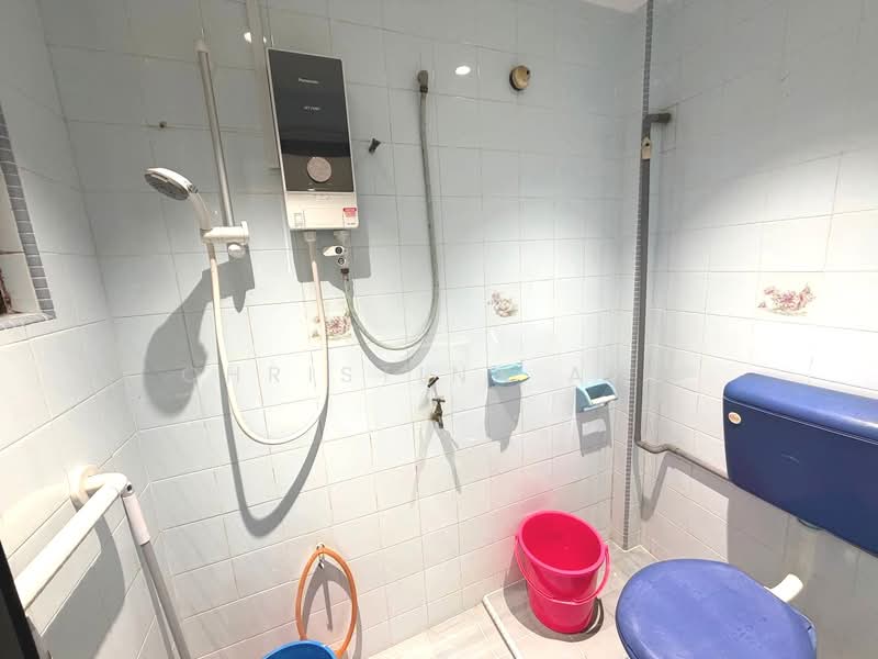 2-storey Terraced House for Sale in Bandar Baru Permas Jaya (Permas Jaya) - Christina Ang - Bathroom - PropertyGuru.com.my