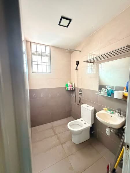 2-storey Terraced House for Sale in Batu Caves (Selangor) - Larry Wong - Bathroom - PropertyGuru.com.my
