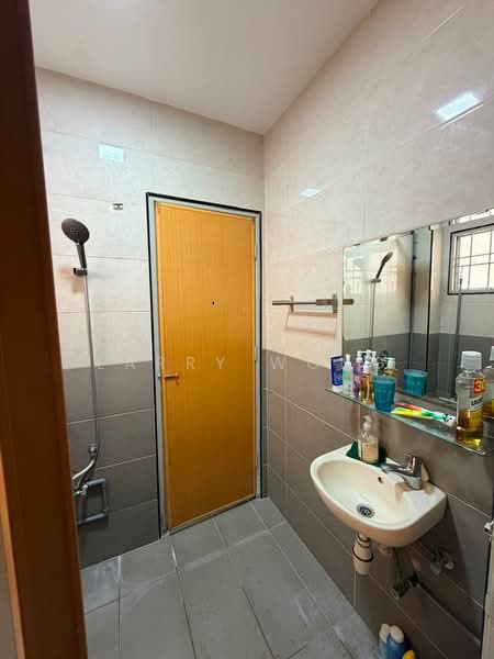 2-storey Terraced House for Sale in Batu Caves (Selangor) - Larry Wong - Bathroom - PropertyGuru.com.my