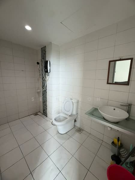 Service Residence for Sale at Greenfield Regency - Sean Yeoh - Bathroom - PropertyGuru.com.my
