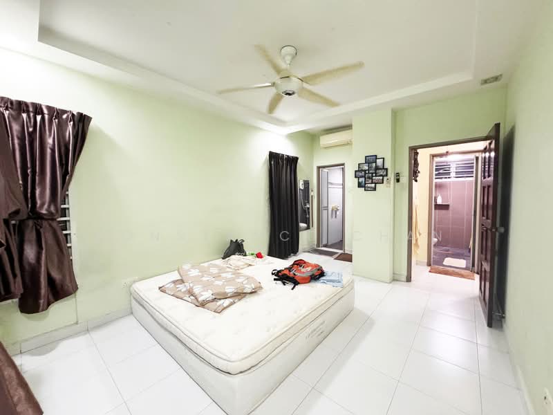 Apartment for Sale at M'tiara - Constance Chan - Bedroom - PropertyGuru.com.my