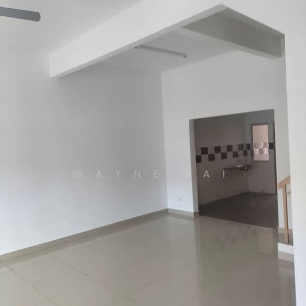 Rumah Teres untuk Dijual di Sungai Buloh (Selangor) - Wayne Lai - Living Room - PropertyGuru.com.my