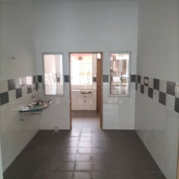 Rumah Teres untuk Dijual di Sungai Buloh (Selangor) - Wayne Lai - Kitchen - PropertyGuru.com.my